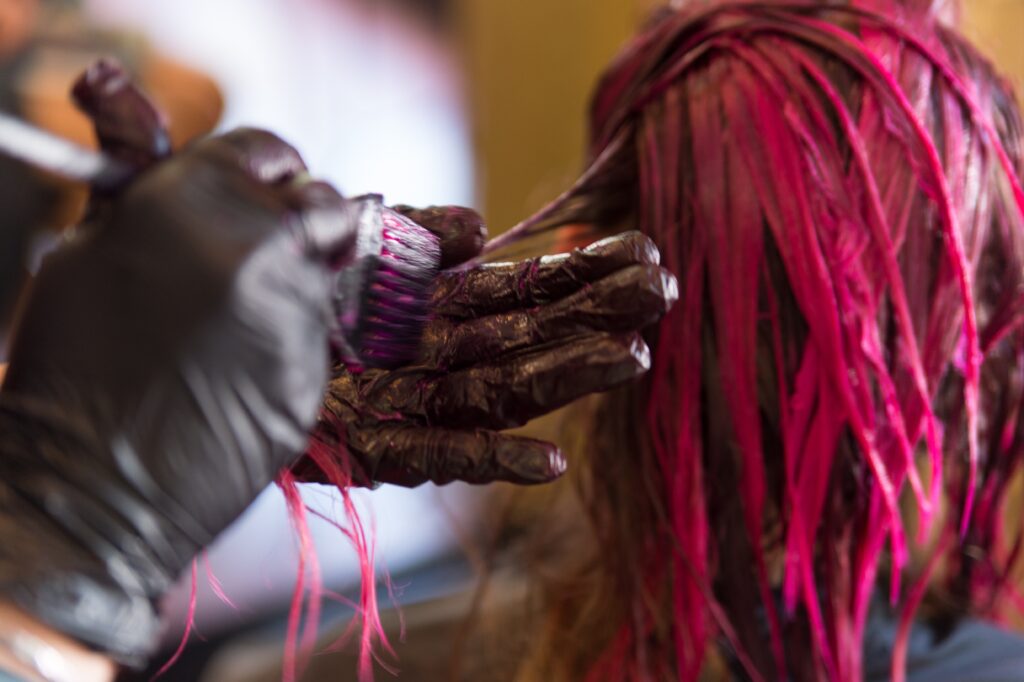CAPELLI- TIPOLOGIE DI PRODOTTI PER IL COLORE DEI CAPELLI onhair.blog