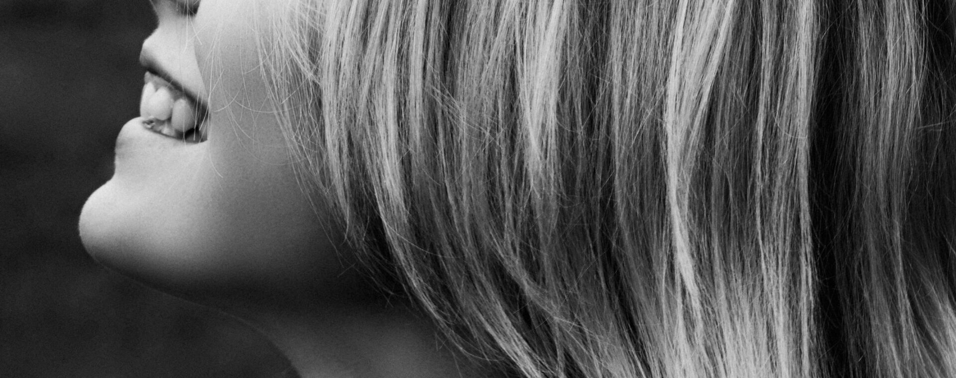 Tipologie di taglio di capelli scalato www.onhair.blog